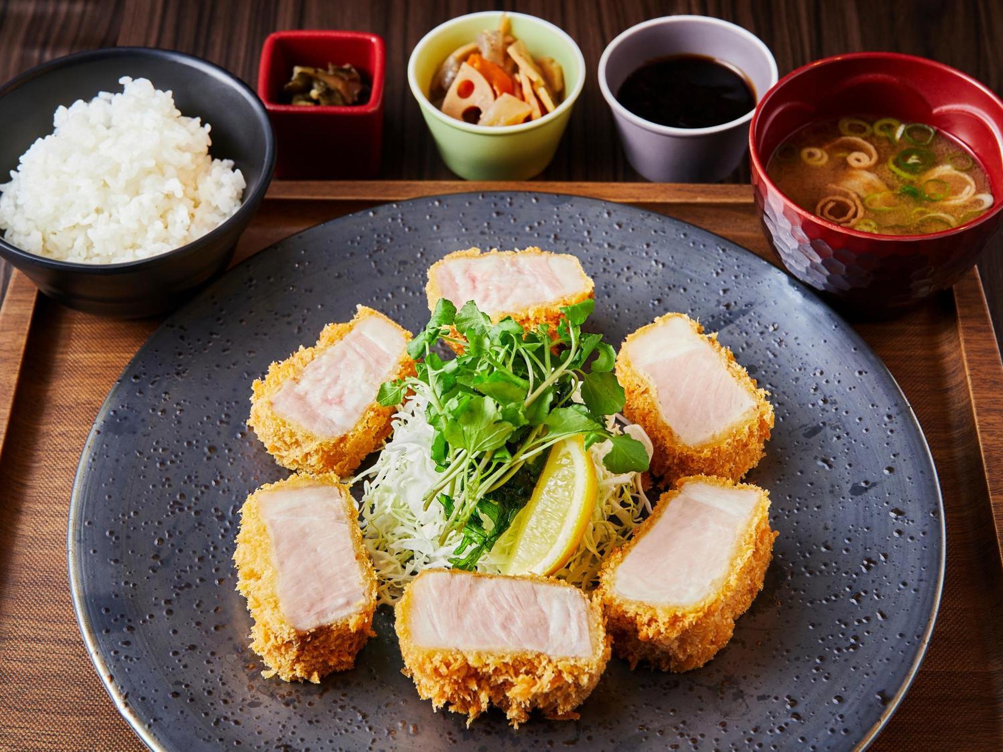Apa Hotel & Resort Osaka Namba Ekimae Tower Екстериор снимка